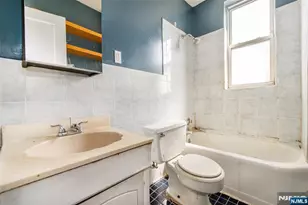 66 Gautier Ave 302, Jersey City, NJ 07306 - Photo 9