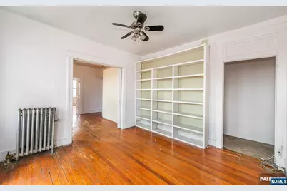 66 Gautier Avenue 302 #302, Jersey City, NJ 07306 - Photo 17