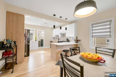 107 Chestnut Street, Rochelle Park Township, NJ 07662 - Photo 15