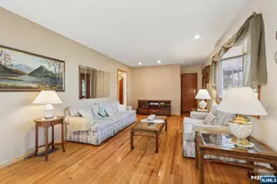 114 Crescent Ave, Waldwick, NJ 07463 - Photo 11