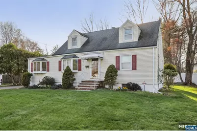 114 Crescent Avenue, Waldwick, NJ 07463 - Photo 3