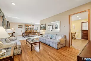 114 Crescent Ave, Waldwick, NJ 07463 - Photo 7