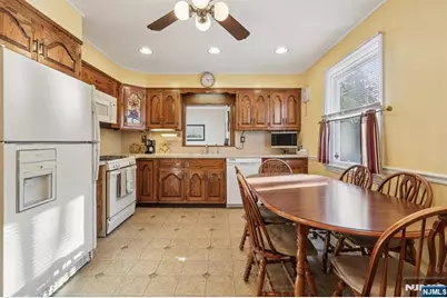 114 Crescent Avenue, Waldwick, NJ 07463 - Photo 19