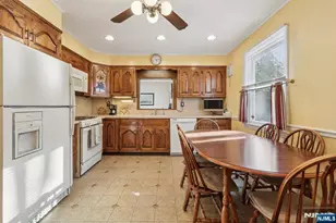 114 Crescent Ave, Waldwick, NJ 07463 - Photo 19