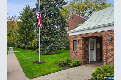 151 E Palisade 6D #6D, Englewood, NJ 07631 - Photo 3