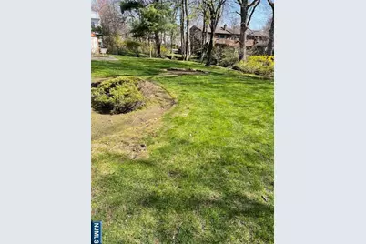 482 Tulane Court, Paramus, NJ 07652 - Photo 3