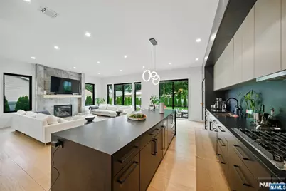 90 Columbus Drive, Tenafly, NJ 07670 - Photo 13