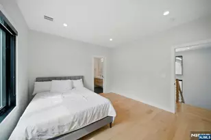 90 Columbus Dr, Tenafly, NJ 07670 - Photo 27