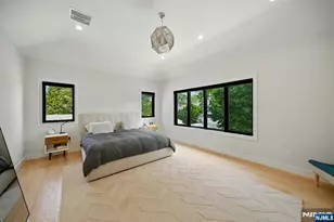 90 Columbus Dr, Tenafly, NJ 07670 - Photo 31