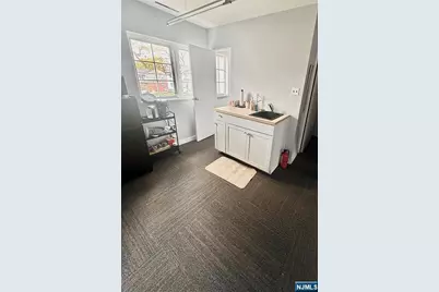 60 Westervelt Avenue, Tenafly, NJ 07670 - Photo 13