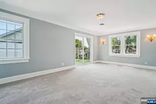 217 Grayson Pl, Teaneck Township, NJ 07666 - Photo 21