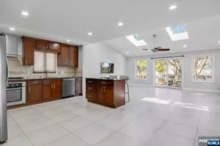 565 Center St, Wood Ridge, NJ 07075 - Photo 3