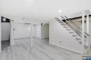 565 Center St, Wood Ridge, NJ 07075 - Photo 17