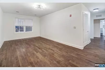 90 Clinton 204 #204, Newark, NJ 07114 - Photo 7