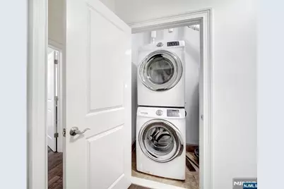 90 Clinton 204 #204, Newark, NJ 07114 - Photo 19