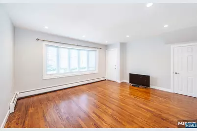 230 Avenue A, Bayonne, NJ 07002 - Photo 19
