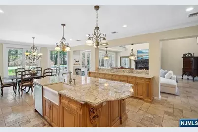 8 Willow Drive, Englewood Cliffs, NJ 07632 - Photo 11