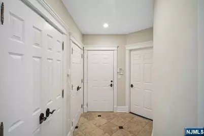8 Willow Drive, Englewood Cliffs, NJ 07632 - Photo 31