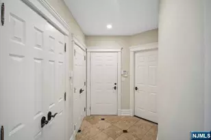 8 Willow Dr, Englewood Cliffs, NJ 07632 - Photo 31