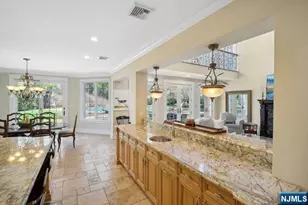 8 Willow Dr, Englewood Cliffs, NJ 07632 - Photo 11