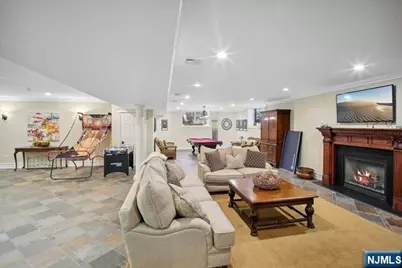 8 Willow Drive, Englewood Cliffs, NJ 07632 - Photo 27