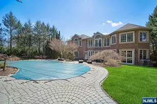8 Willow Dr, Englewood Cliffs, NJ 07632 - Photo 31