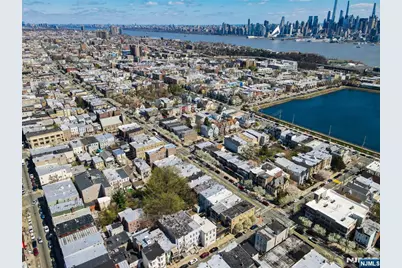 414 Monastery Place, Union City, NJ 07087 - Photo 19