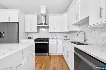 126 De Kalb Avenue, Jersey City, NJ 07306 - Photo 5