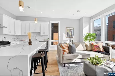 126 De Kalb Avenue, Jersey City, NJ 07306 - Photo 11