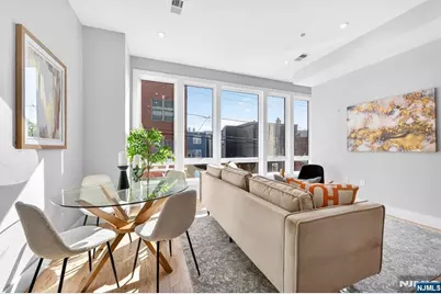 126 De Kalb Avenue, Jersey City, NJ 07306 - Photo 17