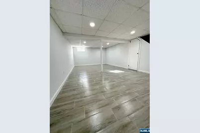 678 Grove Street, Ridgewood, NJ 07450 - Photo 11