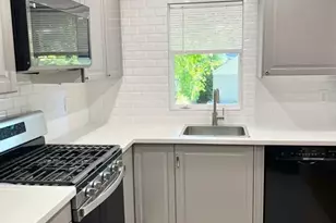 678 Grove St, Ridgewood, NJ 07450 - Photo 3