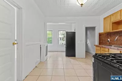 176 N 16th Street, East Orange, NJ 07017 - Photo 21