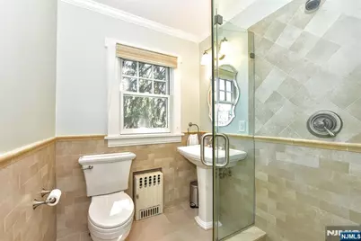 352 Fairway Road, Ridgewood, NJ 07450 - Photo 17