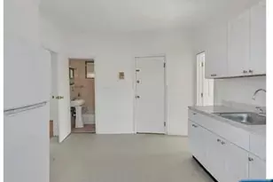 649 New Jersey Ave 2, Lyndhurst Township, NJ 07071 - Photo 3