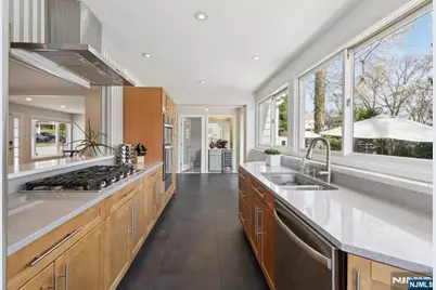 303 Walnut Street, Washington Township, NJ 07676 - Photo 21