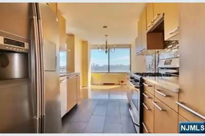 9060 Palisade Avenue 307 #307, North Bergen, NJ 07047 - Photo 13