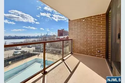9060 Palisade Avenue 307 #307, North Bergen, NJ 07047 - Photo 3