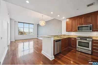 8100 River Road 209 #209, North Bergen, NJ 07047 - Photo 7