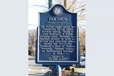 90 Arnot Place, Paramus, NJ 07652 - Photo 27