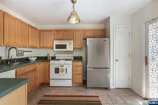 52 Greenbrook Dr 52, Bloomfield, NJ 07003 - Photo 11