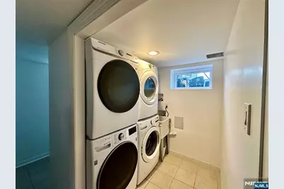 129 Scoles Avenue 1 #1, Clifton, NJ 07012 - Photo 19