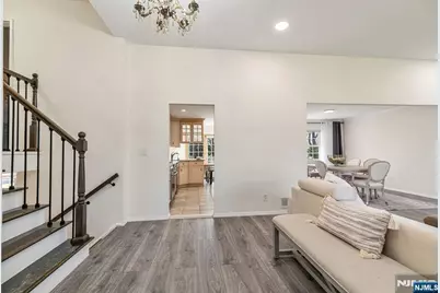 145 Merritt Drive, Oradell, NJ 07649 - Photo 3