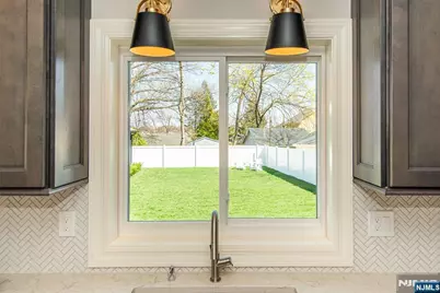 129 Essex Avenue, Bloomfield, NJ 07003 - Photo 19