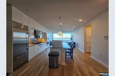 9 Somerset Lane 305 #305, Edgewater, NJ 07020 - Photo 11