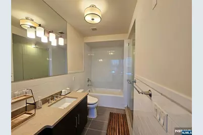 9 Somerset Lane 305 #305, Edgewater, NJ 07020 - Photo 9