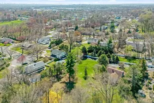 4 Schubert Ln, Paramus, NJ 07652 - Photo 11