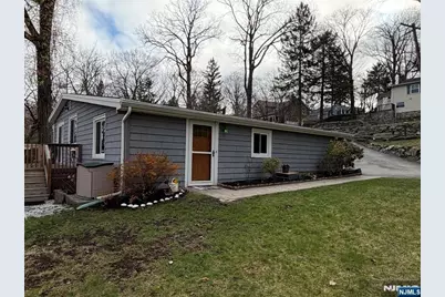 10 Laurel Trail, Kinnelon, NJ 07405 - Photo 1