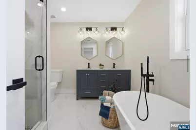 488 Dewey Avenue, Saddle Brook Township, NJ 07663 - Photo 23