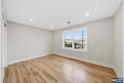 488 Dewey Avenue, Saddle Brook Township, NJ 07663 - Photo 33